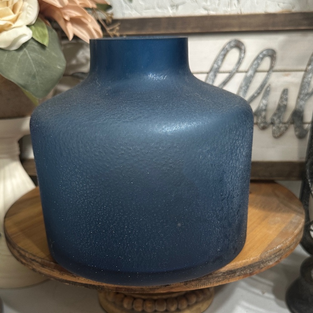 Elegant navy fogged glass vase
